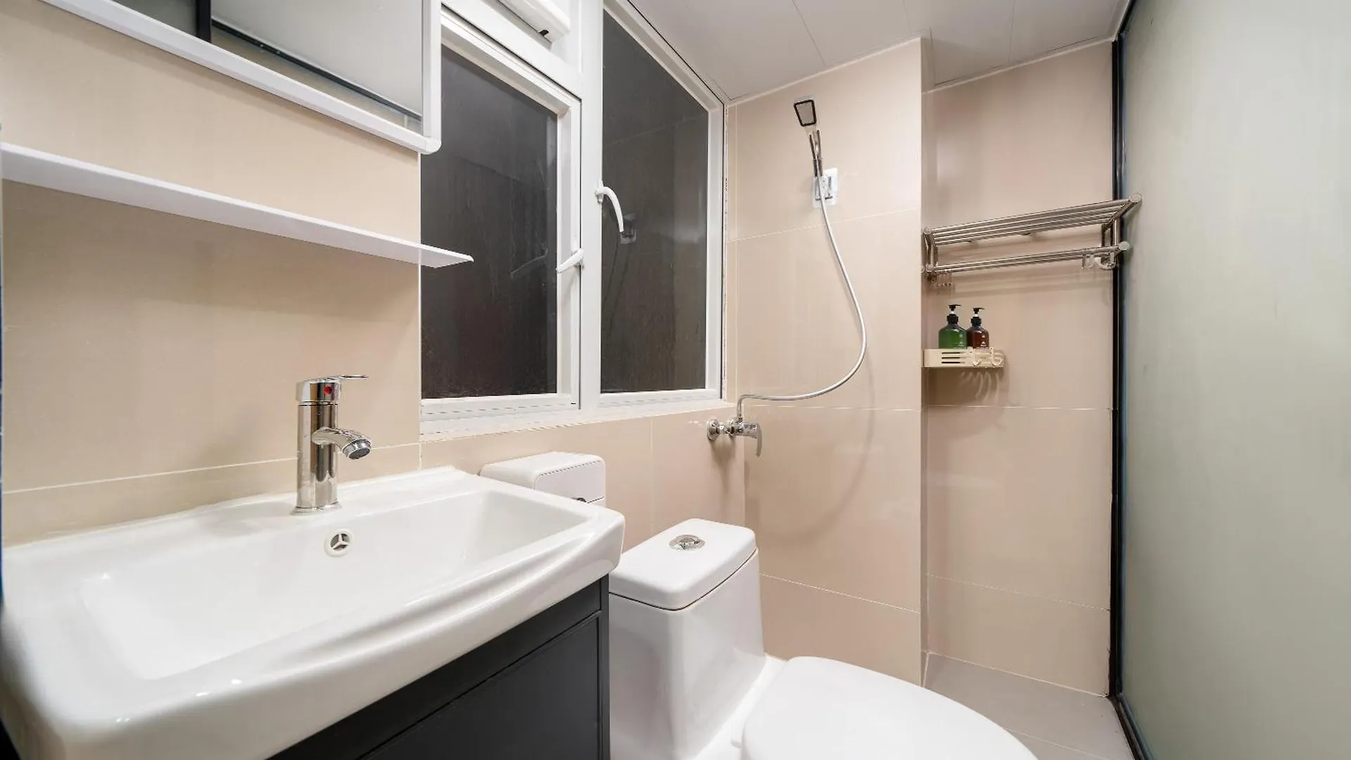 Windsor Hella Inn Hong Kong Guest house